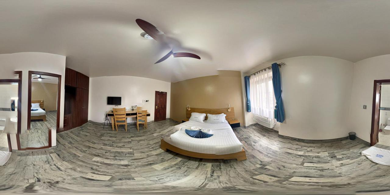 Victoria Mews Hotel Кампала Экстерьер фото